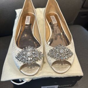 Badgley Mischka Cream Crystal Embellished Flats
